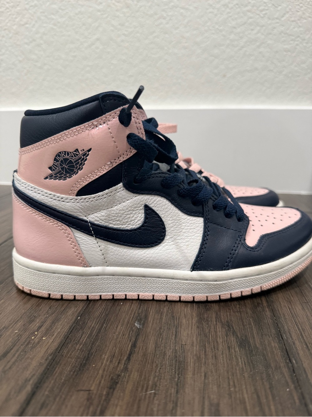 Air Jordan 1 Retro High OG "Atmosphere"